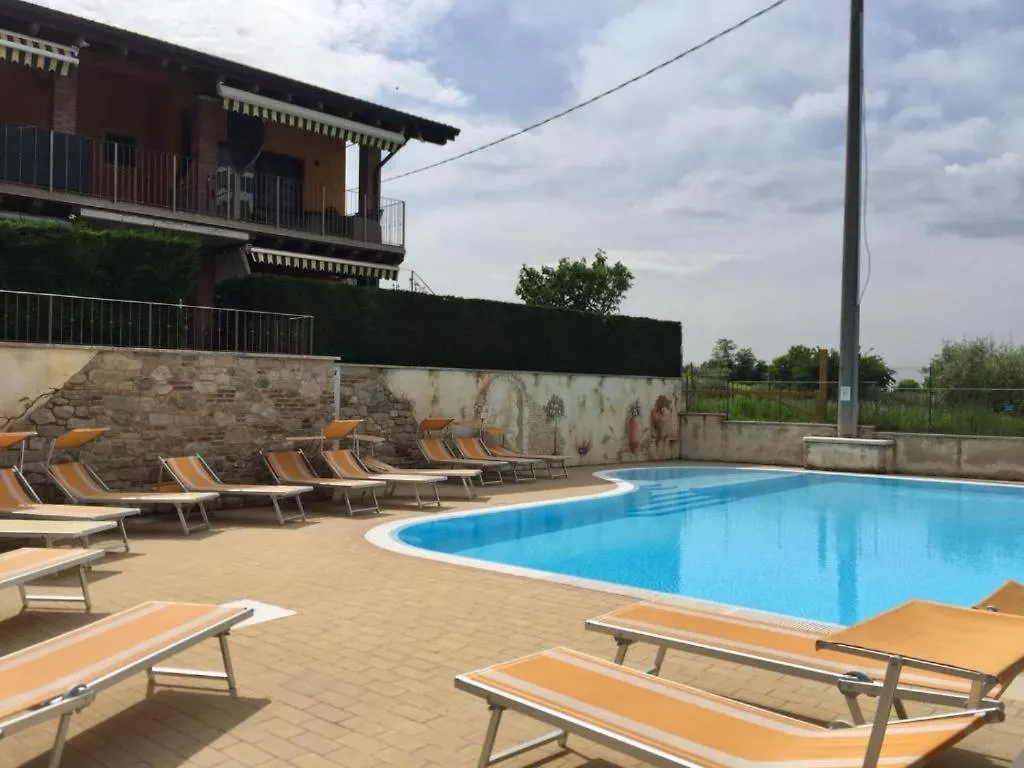 Pacengo Di Lazise Il Timone Di Pacengoヴィラ 0*, Pacengo Di Lazise イタリア